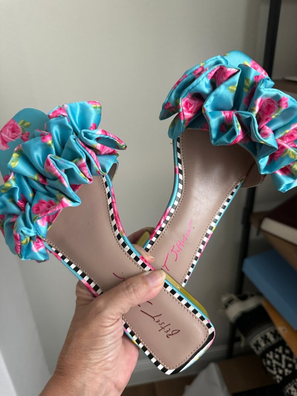 BETSEY JOHNSON Women's Alivia Slip-on Sandals, Blue ROSE - size 8.5 - Picture 5 of 7